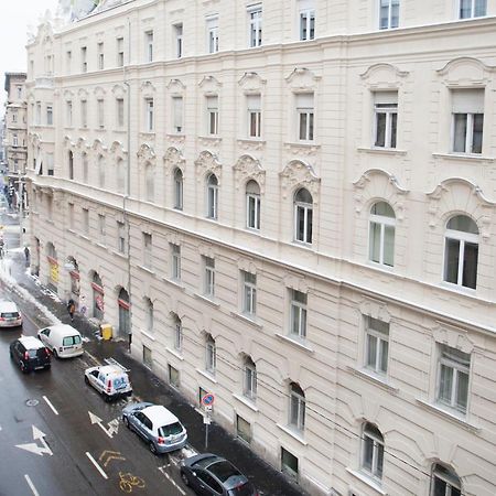 Christine-2 Bedrooms Apartment In The Downtown Boedapest Buitenkant foto