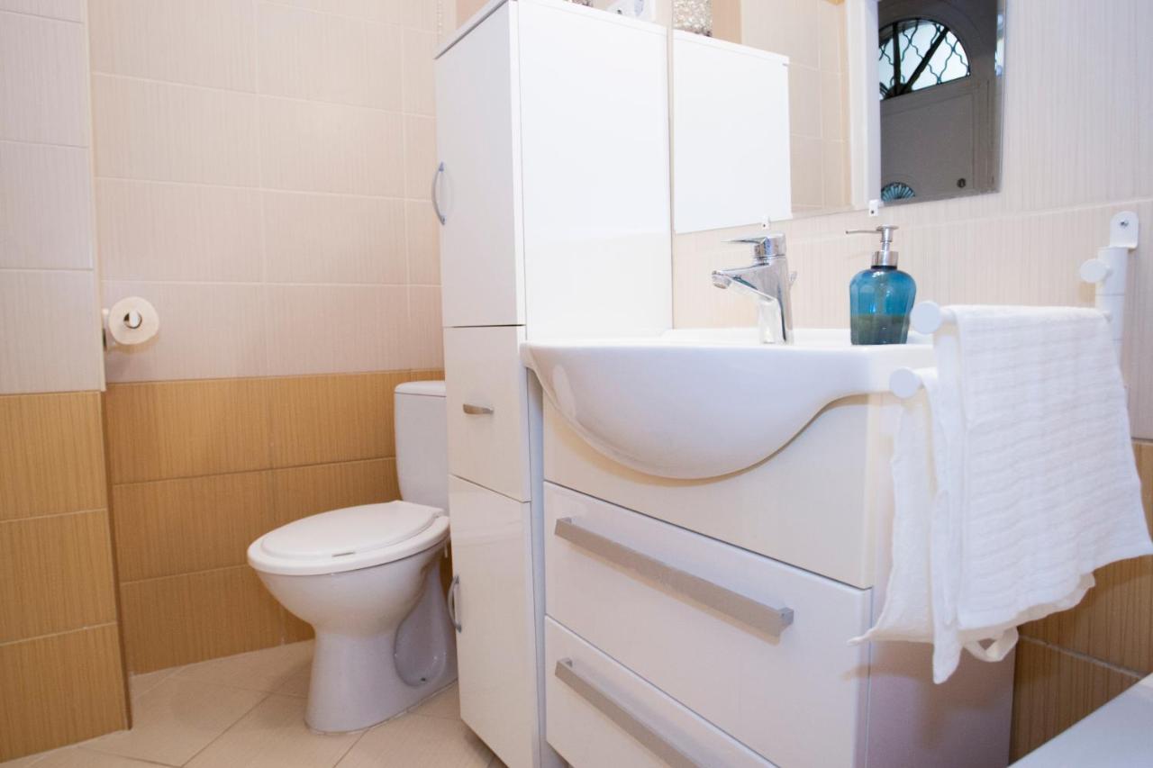 Christine-2 Bedrooms Apartment In The Downtown Boedapest Buitenkant foto